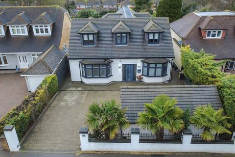 5 bedroom detached house for sale, Wrotham Road, Istead Rise, Gravesend