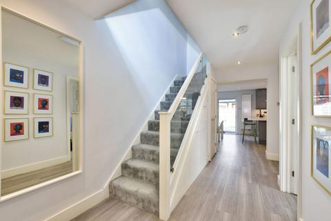 4 bedroom detached house for sale, Noke Side, St. Albans AL2
