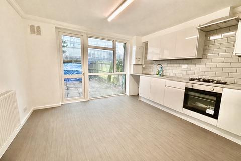 4 bedroom terraced house to rent, Aisgill Avenue, London, W14