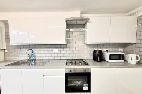 Aisgill Avenue, London, W14