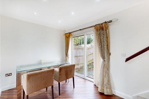 3 bedroom detached house for sale, Pinner, Greater London HA5
