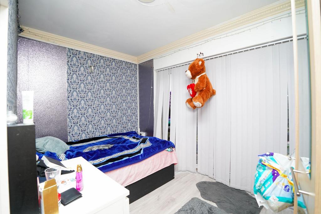 Flat 2 Bedroom 1