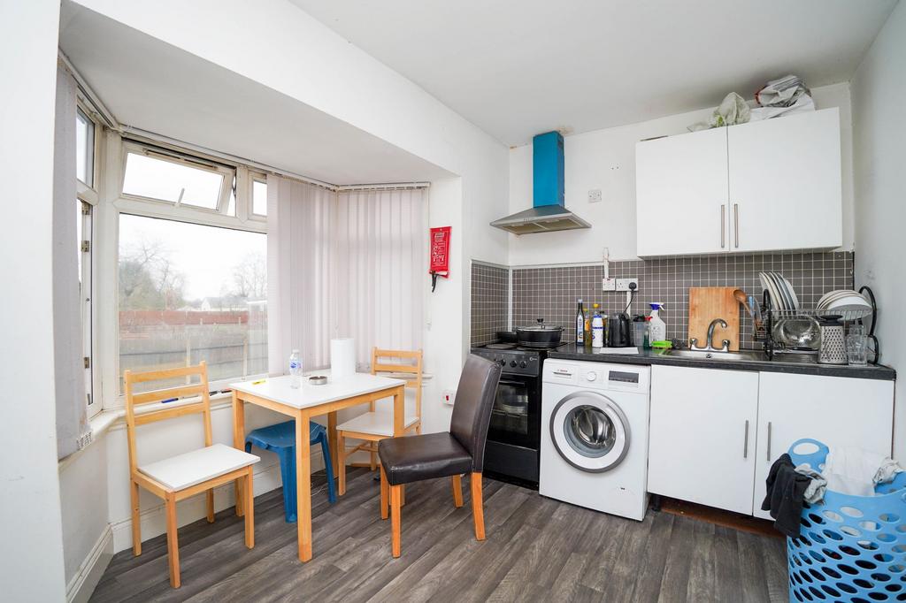 Flat 5 Kitchen