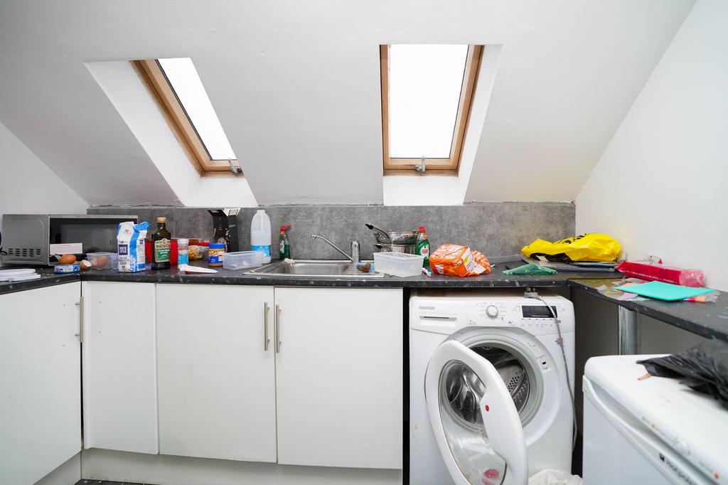 Flat 6 Kitchen