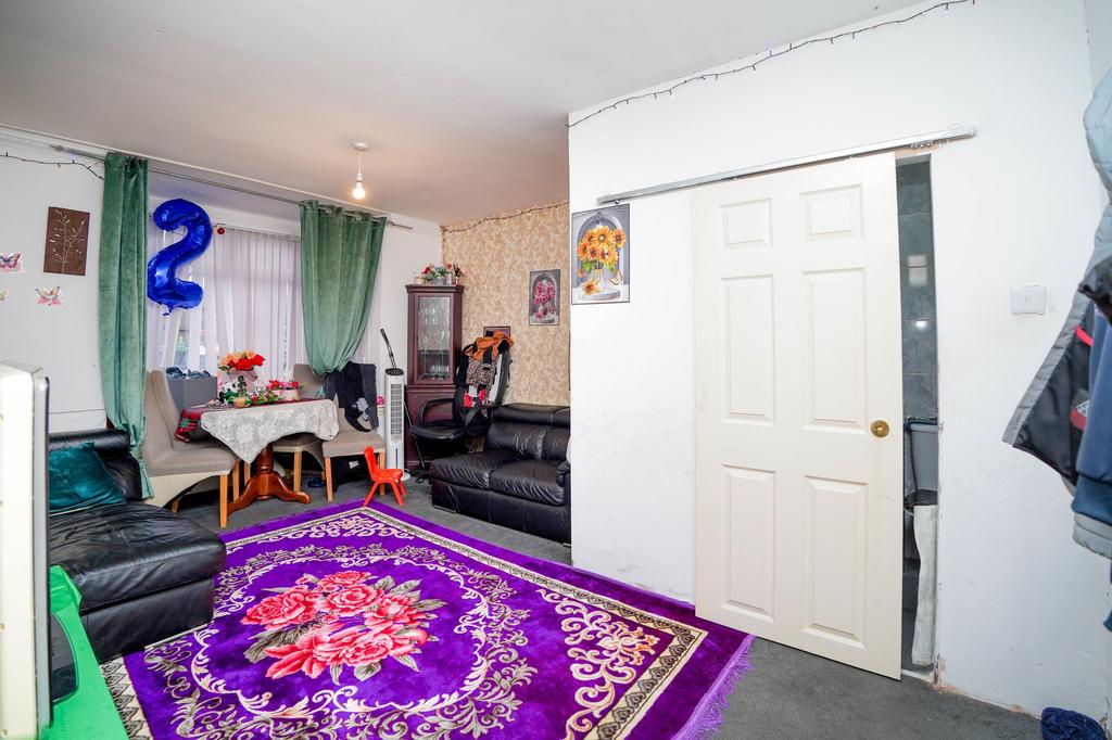 Flat 2 Reception Room
