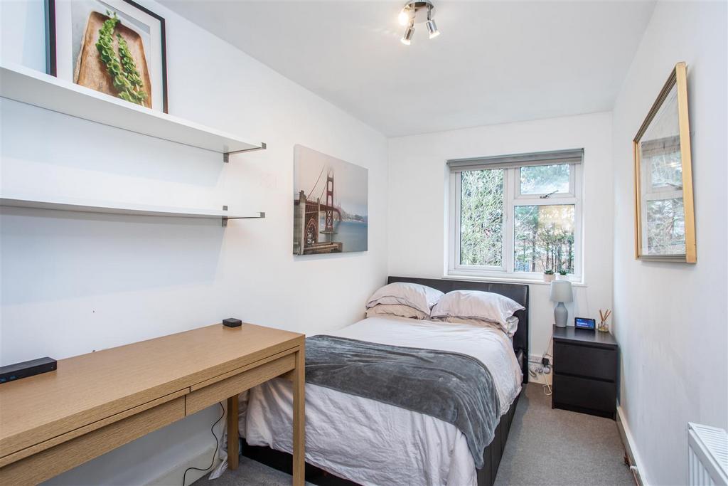 Fourth bedroom