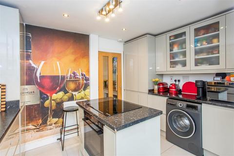 4 bedroom house for sale, Union Drive, Stepney Green