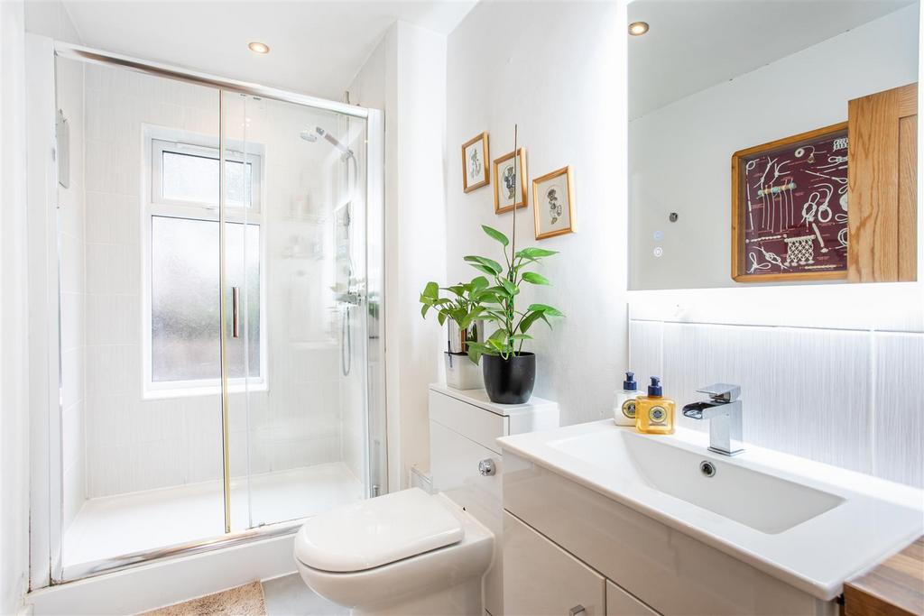 First floor shower room