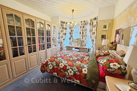 4 bedroom terraced house for sale, Laburnum Grove, Portsmouth, Hampshire