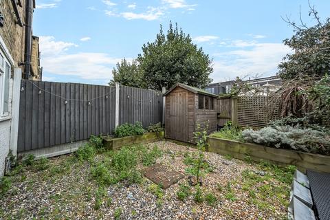 1 bedroom apartment for sale, Ulverscroft Road, London