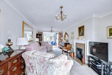 3 bedroom detached house for sale, Cavendish Court, Shardlow