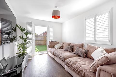 2 bedroom apartment for sale, Ash Tree Close, Farnborough, Orpington, Kent, BR6