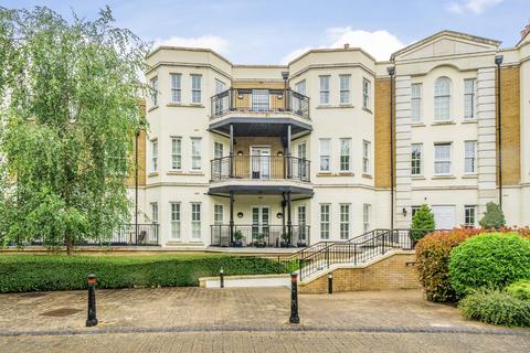 3 bedroom penthouse for sale, Westerham Road, Keston, Kent, BR2