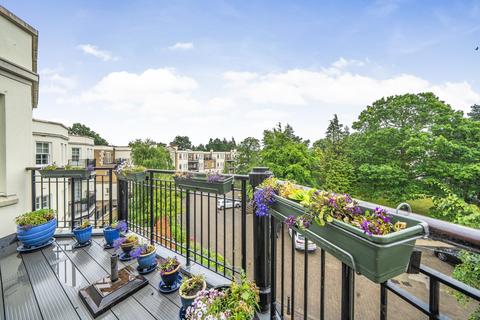 3 bedroom penthouse for sale, Westerham Road, Keston, Kent, BR2
