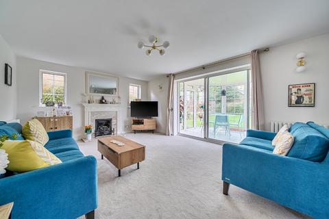 5 bedroom detached house for sale, Warnford Road, Green Street Green, Orpington, Kent, BR6