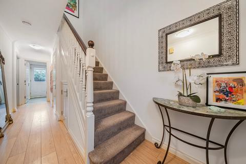 3 bedroom terraced house for sale, Barkway Drive, Farnborough, Orpington, Kent, BR6