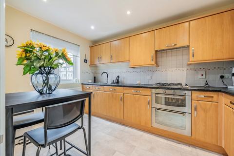 3 bedroom terraced house for sale, Barkway Drive, Farnborough, Orpington, Kent, BR6