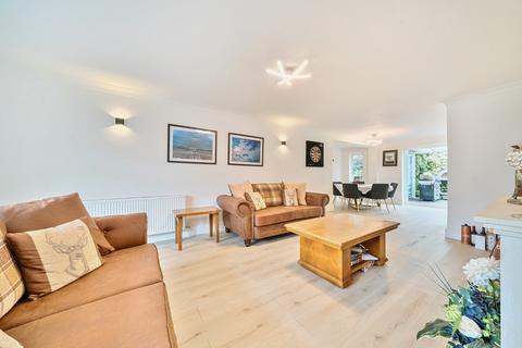 6 bedroom detached house for sale, Brimstone Close, Orpington, Kent, BR6