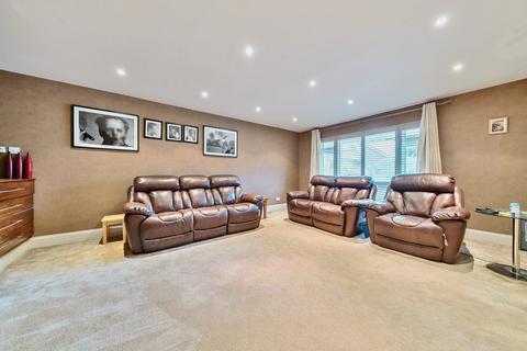 6 bedroom detached house for sale, Brimstone Close, Orpington, Kent, BR6