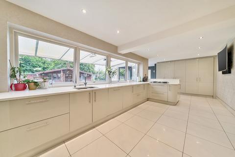 6 bedroom detached house for sale, Brimstone Close, Orpington, Kent, BR6