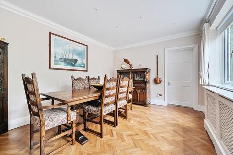4 bedroom detached house for sale, Oakley Road, Bromley Common, Kent, BR2