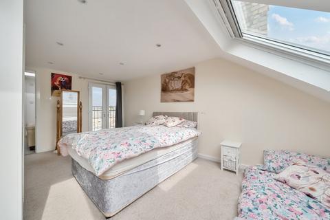 3 bedroom terraced house for sale, Palmerston Road, Farnborough Village, Orpington, Kent, BR6