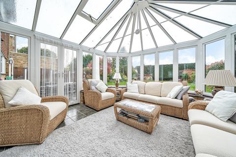 4 bedroom detached house for sale, Poplar Avenue, Crofton Heath, Orpington, Kent, BR6