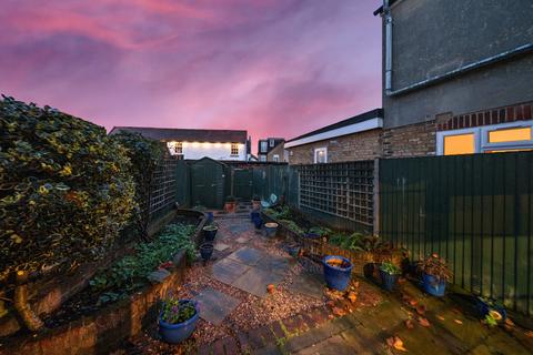 2 bedroom terraced house for sale, High Street, Farnborough Village, Orpington, Kent, BR6