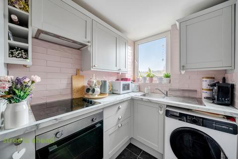 undefined, Sylvan Road, London, SE19