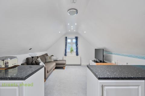 1 bedroom apartment to rent, Reddown Road, Coulsdon, CR5