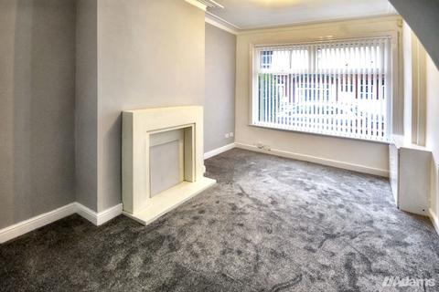 3 bedroom townhouse to rent, Park Road, Widnes, WA8 6HG