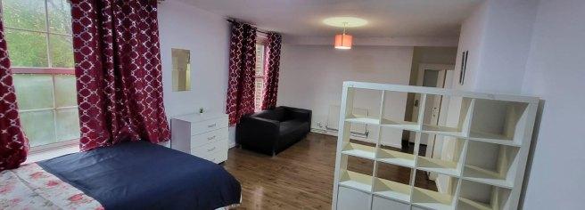 Hollybush-gardens-e2-9qh-1022710