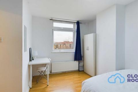 1 bedroom in a house share to rent, Plashet Road