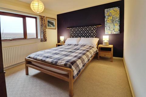 4 bedroom semi-detached house for sale, Quarry Bank, Keele, Newcastle