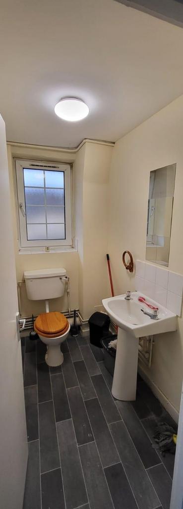 Hollybush-gardens-e2-9qt-1022859