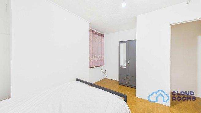 Devons-road-e3-3pj-1022865