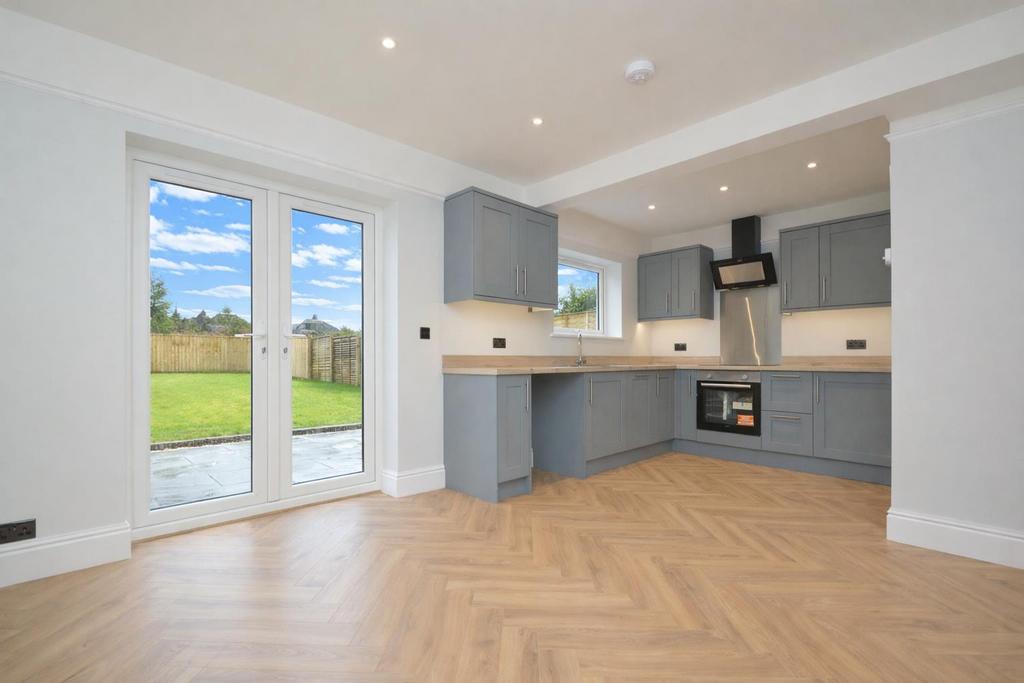 Kitchen4.jpg