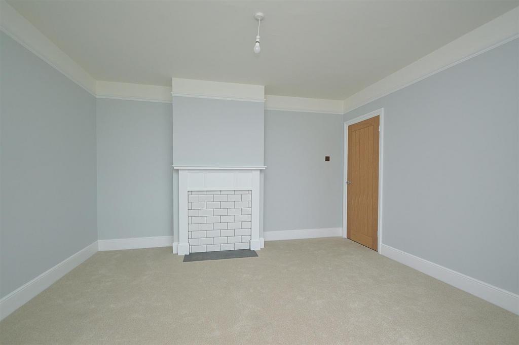 Lounge2.jpg