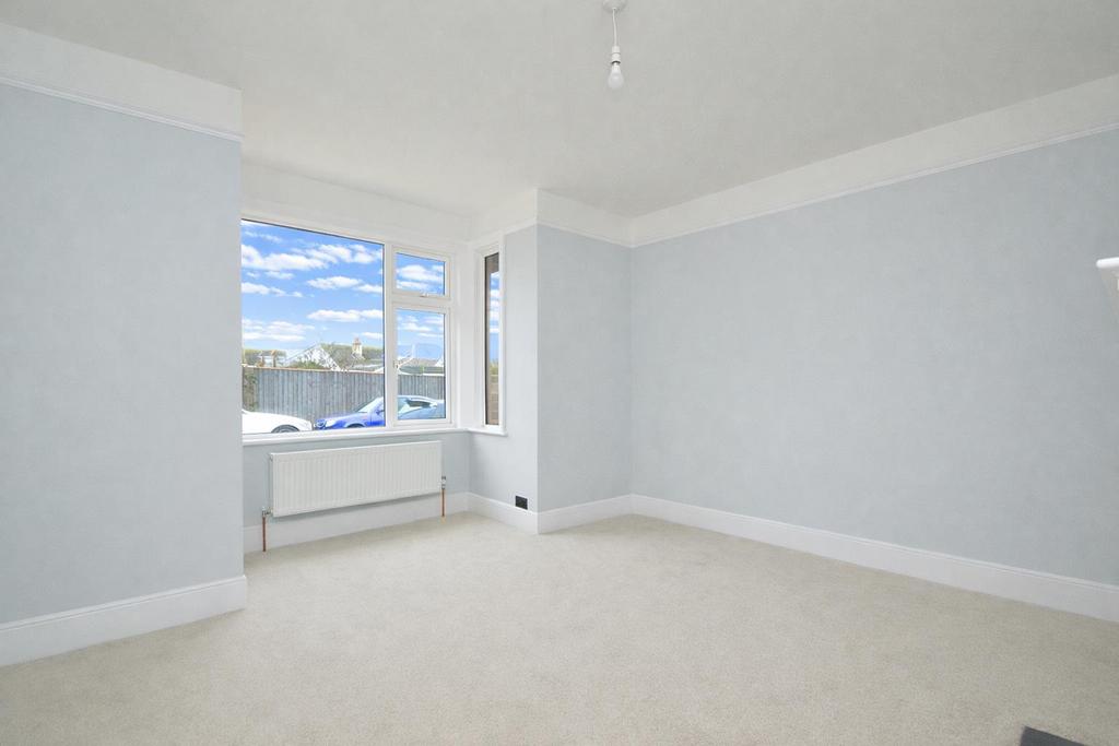Lounge1.jpg