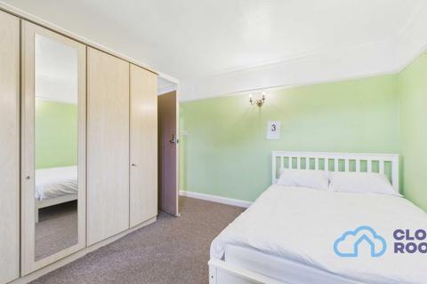 1 bedroom flat to rent, Empire Way