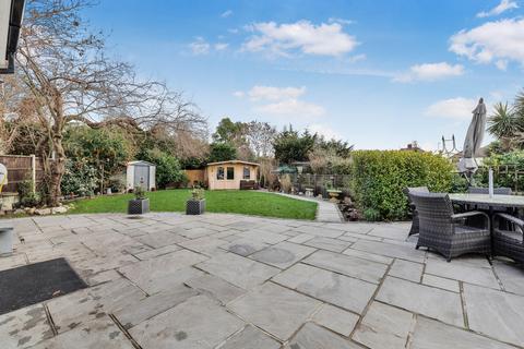 3 bedroom bungalow for sale, Priests Avenue, Romford, RM1