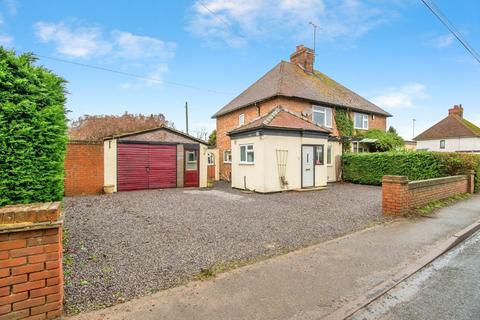 3 bedroom semi-detached house for sale, Newtown, Evesham WR11