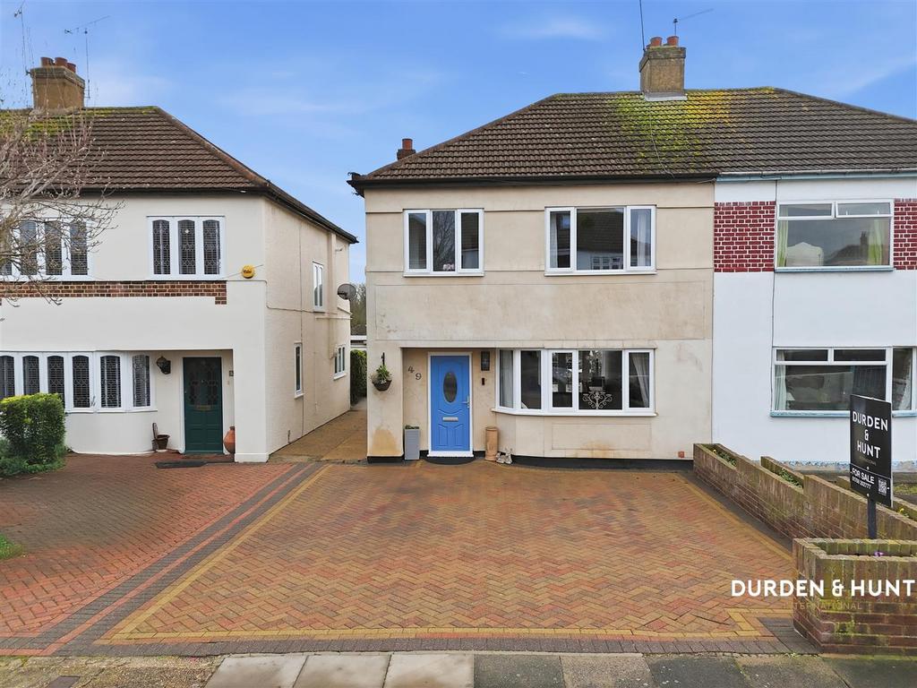 Lingfield Avenue