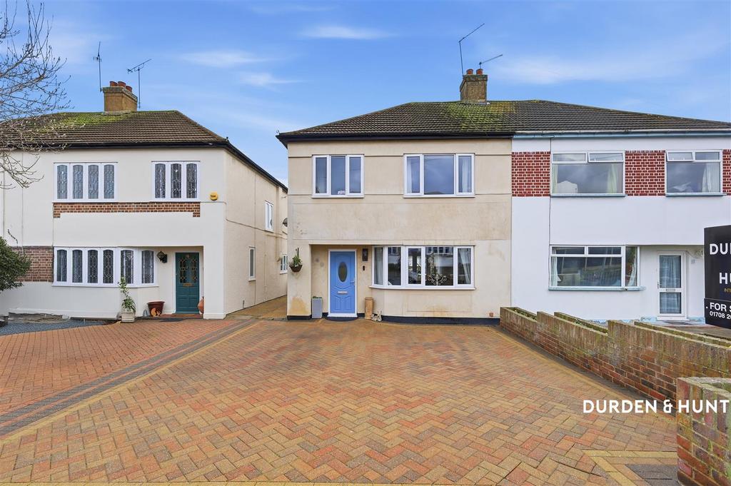 Lingfield Avenue
