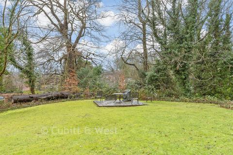 Downswood, Reigate RH2