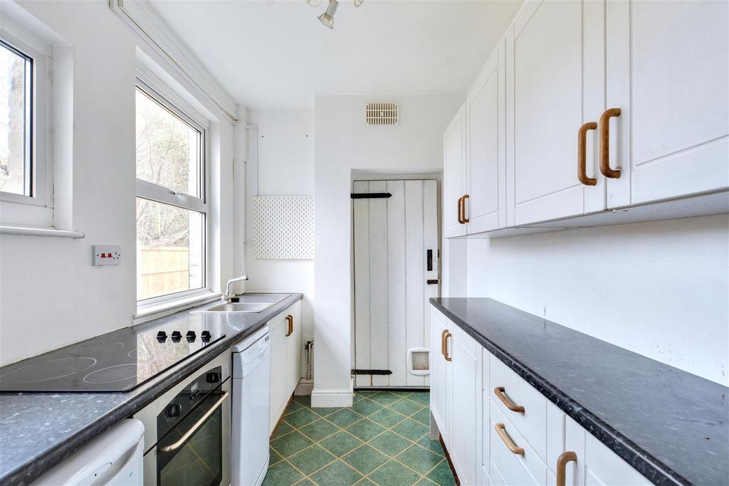 Kitchen 1.jpeg