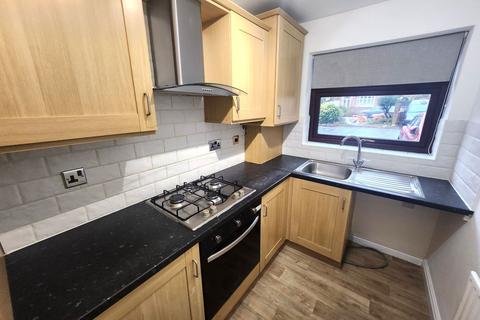 2 bedroom semi-detached house to rent, Cinder Bank, Dudley DY2