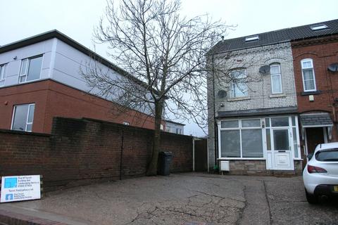 3 bedroom semi-detached house to rent, Metchley Lane, Birmingham B17