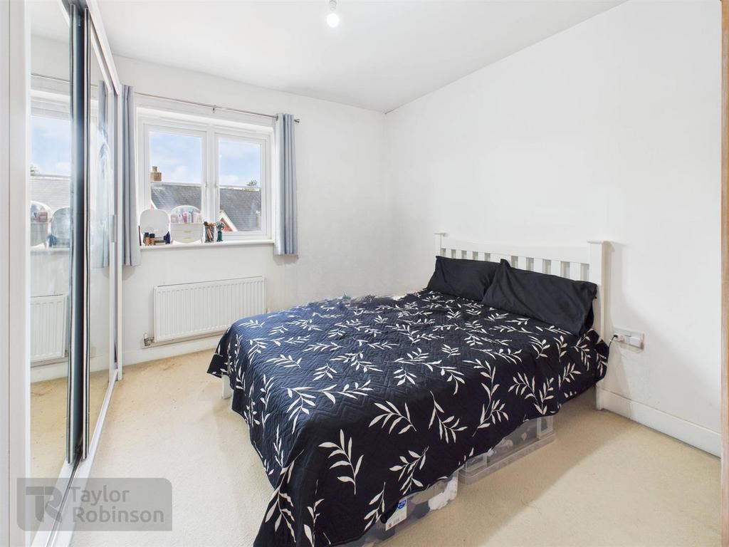 CAM02600 G0-PR0529-STILL008.jpg