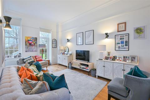 2 bedroom maisonette for sale, Eastman Way, Epsom
